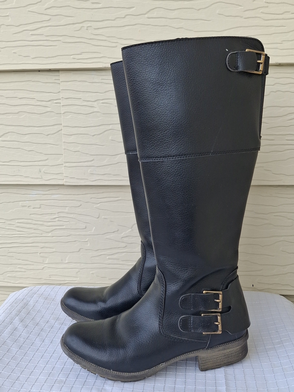 Clarks Black Women's Tall Riding Boots - Classic Buckle Style Sz 7